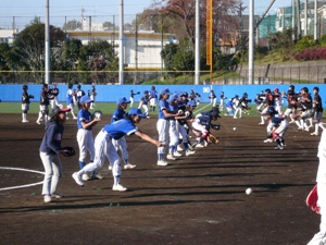 写真：子ども体験塾ソフトボール教室