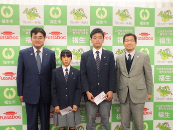 写真：福生第二中学校ハンドボール競技・陸上競技東京都代表選出報告