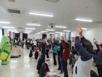 写真：ふくふく福生体操体験