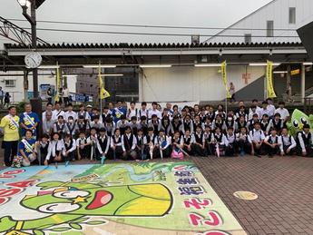 写真：社会を明るくする運動駅頭活動（牛浜駅）