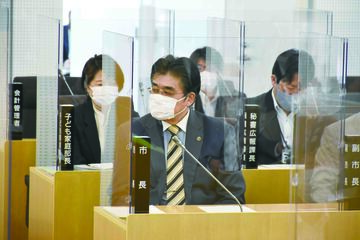 【写真】地令和3年第2回定例会本会議にて